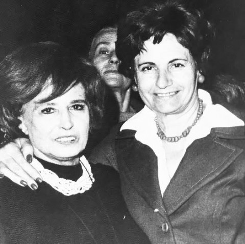 Belia Callejas de Lanzillota con Doña Petrona C. de Gandulfo