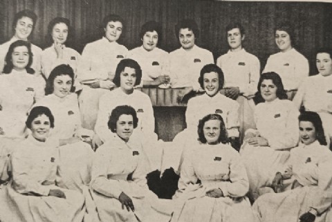 Pimeras maestras normales de la Escuela Nicolás Avellaneda