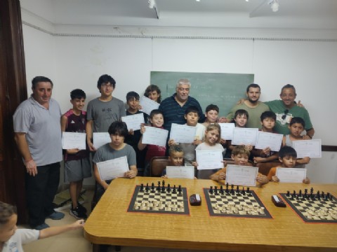 La Escuela Municipal de Ajedrez finalizó un año de enriquecedora actividad