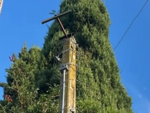 Robaron nuevamente reflectores en la escuelita de El Huracán