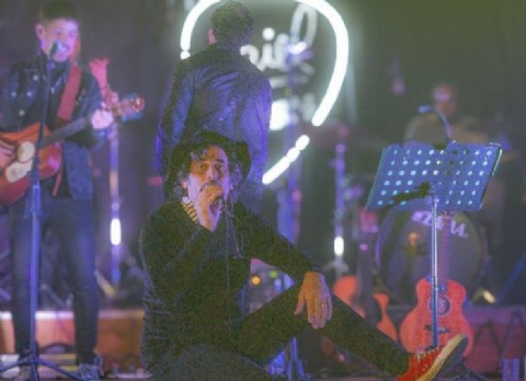 Ariel y Los Bizarros llega al Centro de Jubilados con un show imperdible