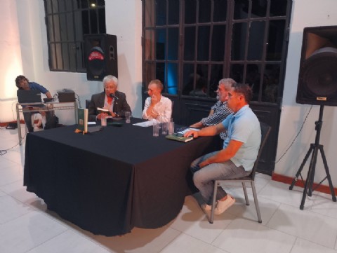 Yago Gerónimo presentó la reedición de “Historia de Rojas hasta 1784” en el Centro Cultural de Obras Sanitarias