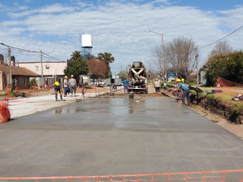 Segunda etapa de la pavimentación en Avenida Diego Trillo: más conectividad y seguridad vial
