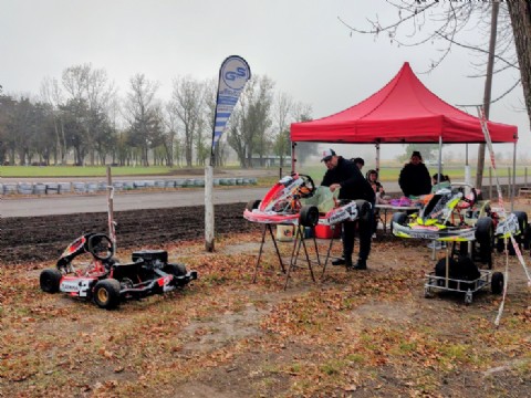 El kartódromo Jorge Sartori vive una jornada a pura velocidad
