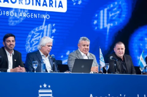 VIDEO | Asamblea de la AFA: Hugo de Antoni estuvo con "Chiqui" Tapia