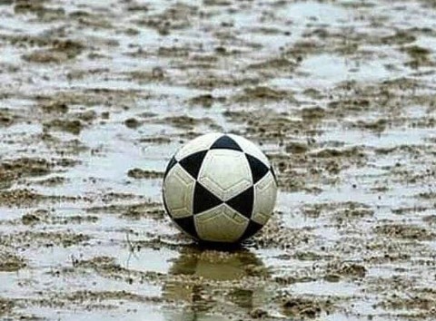 Fútbol: las semifinales fueron postergadas por lluvia