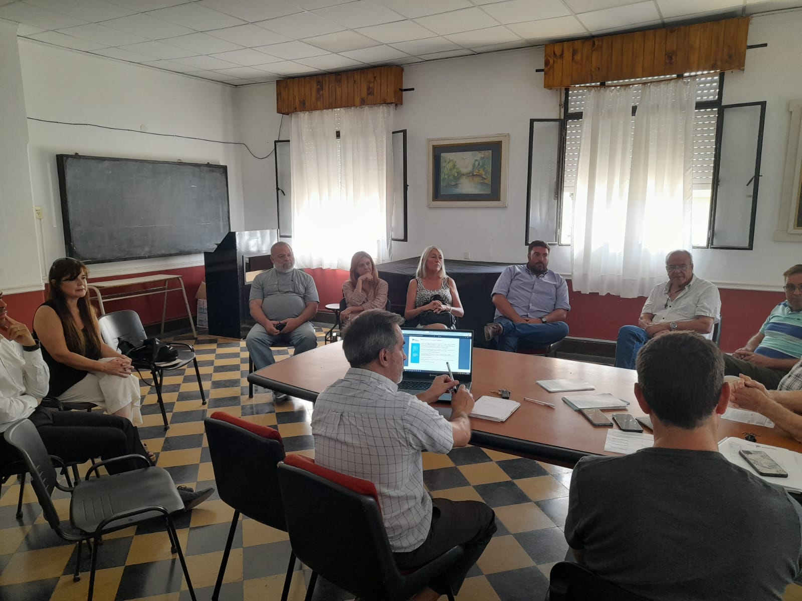 Hubo reunión con productores afectados por la sequía