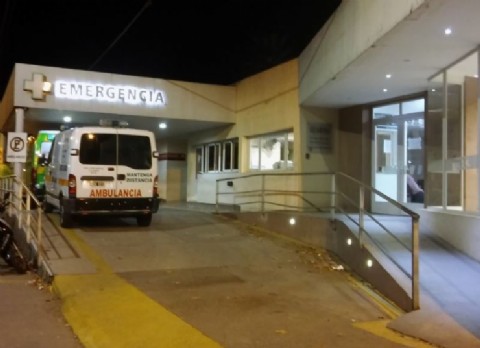 Intento de suicidio en pleno centro: un joven permanece internado en estado reservado