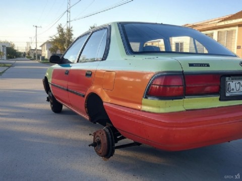 Se fue a dormir con auto y despertó con un trineo: le robaron las ruedas a un vecino de Junín durante la madrugada