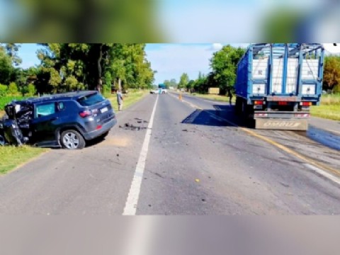Choque frontal en la Ruta 7: murió un matrimonio de adultos mayores pergaminenses en Chacabuco