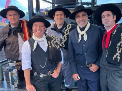 Nicolás Membriani llegó a caballo a Jesús María y fue protagonista en la apertura del Festival de Doma y Folklore