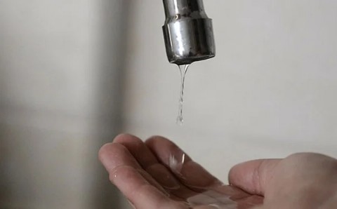 Este martes habrá baja presión de agua en varios barrios por una reparación