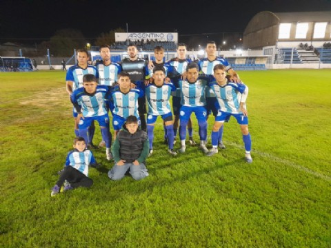 Goleada de Argentino y empate de El Huracán