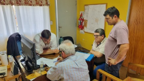 Bouvier llevó la agenda abierta a Carabelas y Rafael Obligado