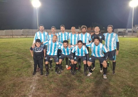 Torneo Senior más 35: Argentino superó a Newbery y llega a la última fecha como líder