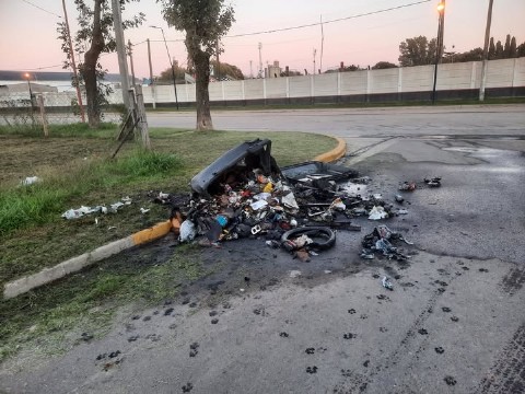 Contenedor desbordado en Pellegrini y Martínez Fonte generó reclamos vecinales