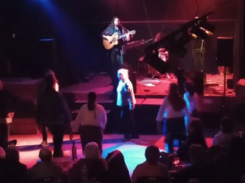 La Minga realizará una gran peña folklórica con música en vivo y comidas caseras