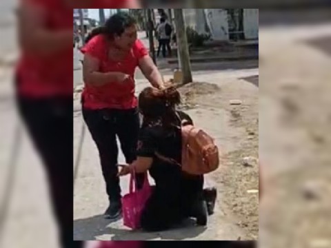 Celos, cuchillo y novela turca en la calle: una mujer increpó a otra y la acusó de querer birlarle el marido