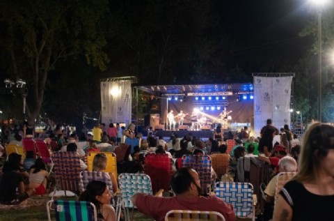 VIDEO | Folklore, carrera, misa y cierre con música: así será la Fiesta del Pueblo en Salto