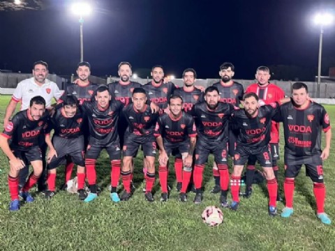 Carabelas y El Huracán definen el Torneo Relámpago Senior