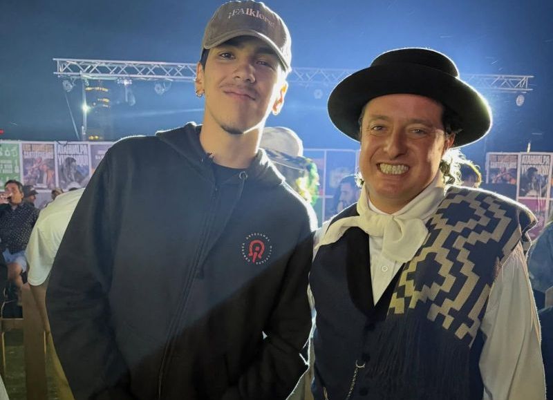 Encuentro generacional en La Porteña: Nicolás Membriani y Milo J coincidieron en el gran festival de folklore en CABA