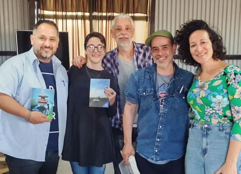 Presencia rojense en Pergamino: Nido de Vacas y Rosana Peirone participaron de la Feria del Libro