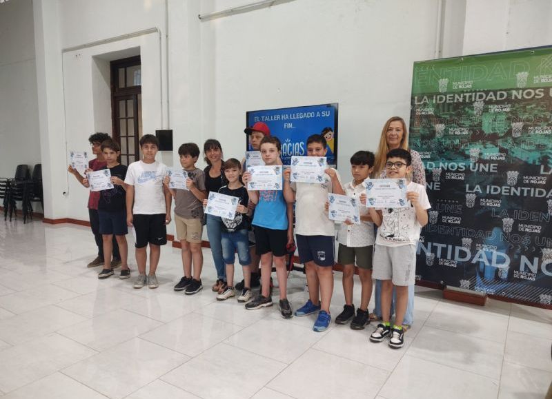 Aprender creando: finalizó el taller de pensamiento computacional y robótica educativa