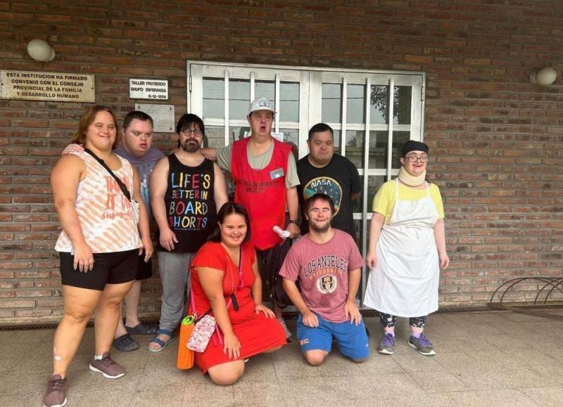 El Taller Protegido Grupo Esperanza lanzó la preventa de budines artesanales para las fiestas