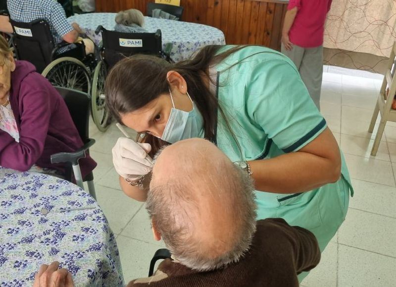 Salud bucal en el Geriátrico Municipal Madre Teresa de Calcuta