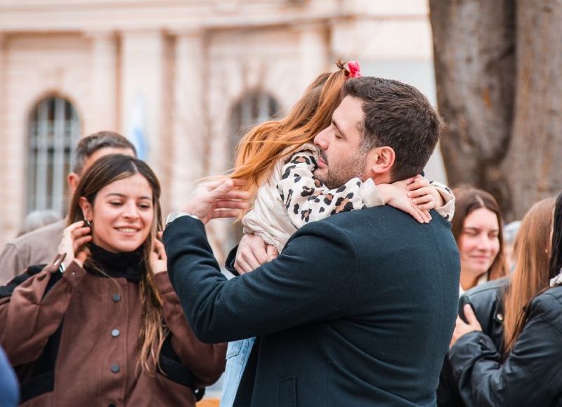 Salto rindió homenaje al general San Martín con un emotivo acto en la plaza central