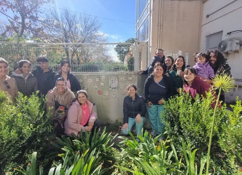 El Jardín de los Abrazos sumó piezas con los nombres de bebés que pasaron por Neonatología