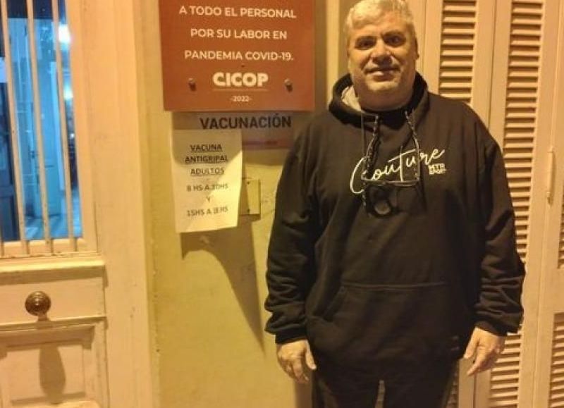 Claudio Rossi celebra 37 años de servicio en el Hospital Municipal