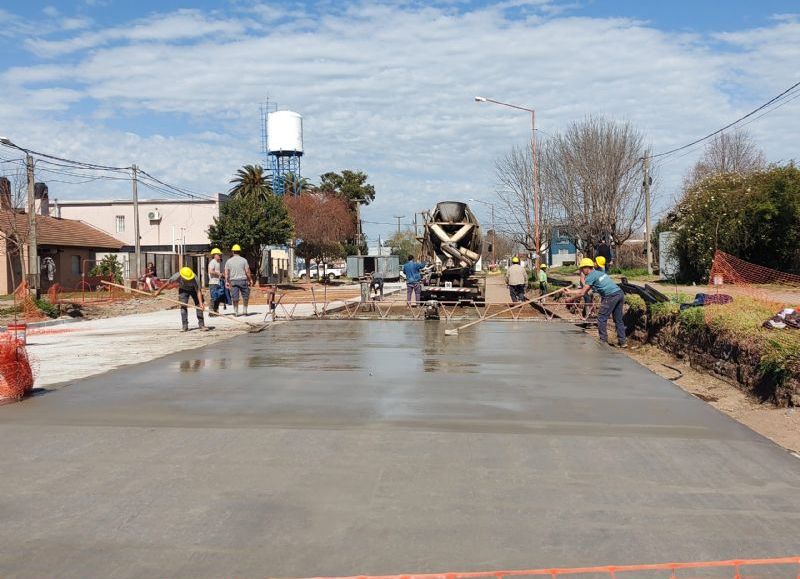 Segunda etapa de la pavimentación en Avenida Diego Trillo: más conectividad y seguridad vial