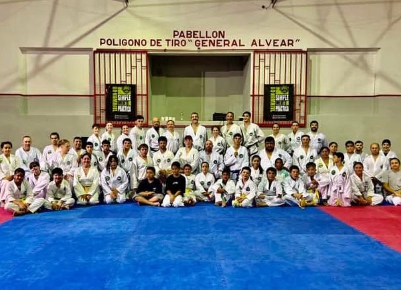 Se realizó el primer encuentro regional de taekwon-do en el parque General Alvear