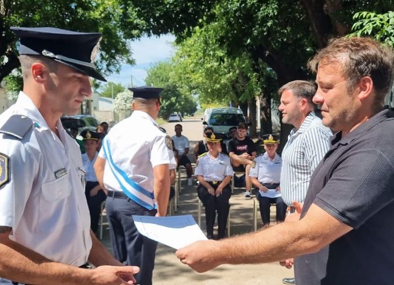 Reconocieron a efectivos policiales en la Escuela Juan Vucetich