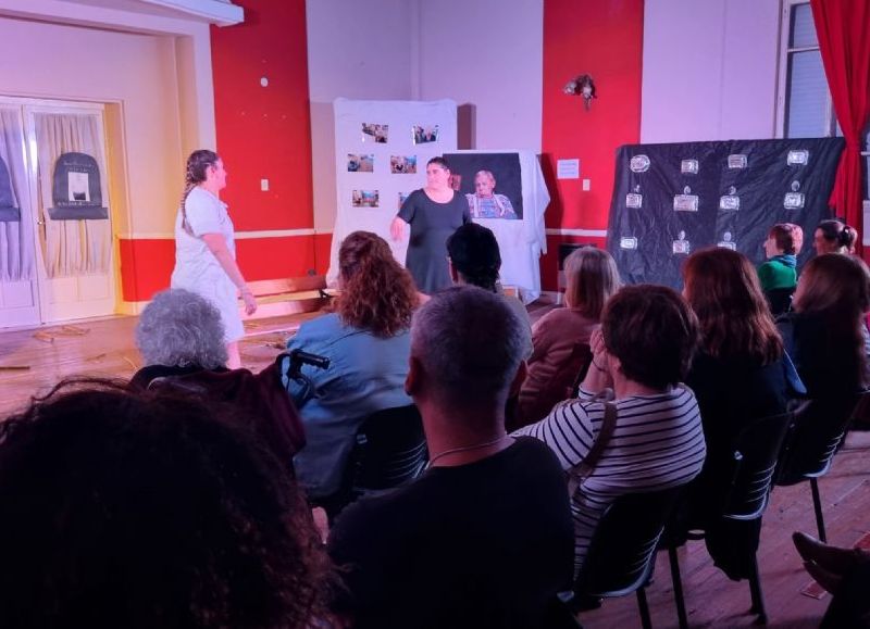 Se realizó una muestra teatral por el Día de la Actriz y del Actor