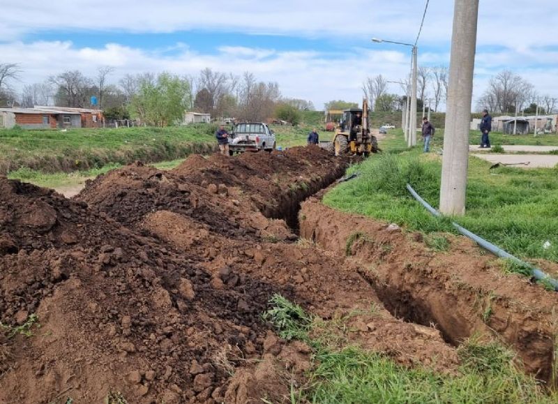 Continúan las obras de extensión de conexiones domiciliarias a la red de agua