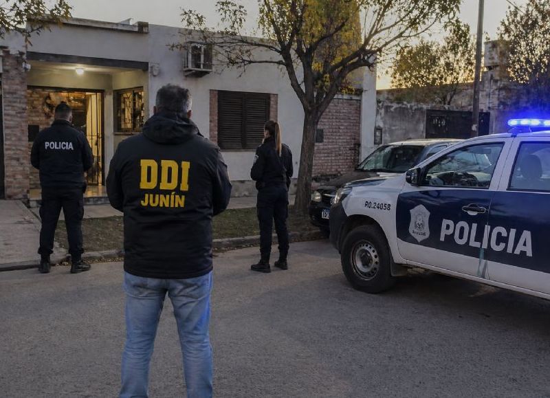 La DDI Junín detuvo a dos sospechosos por una seguidilla de robos tras varios allanamientos