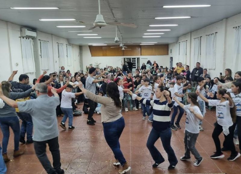 Carabelas celebró el cierre de los Talleres Culturales del Municipio