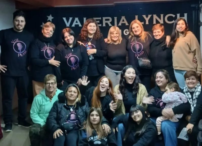 La academia Voz Plena presenta Unplugged II: una noche a puro canto