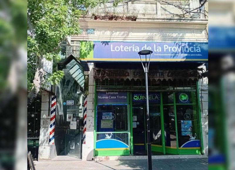 Pergamino: un desprendimiento en la peatonal casi termina en tragedia