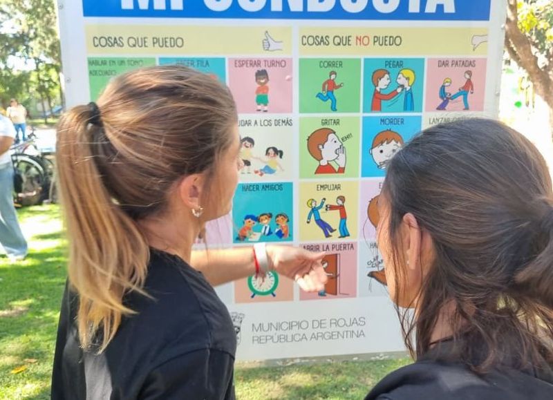 VIDEO | Realizaron una jornada de concientización sobre autismo en Plaza Rivadavia