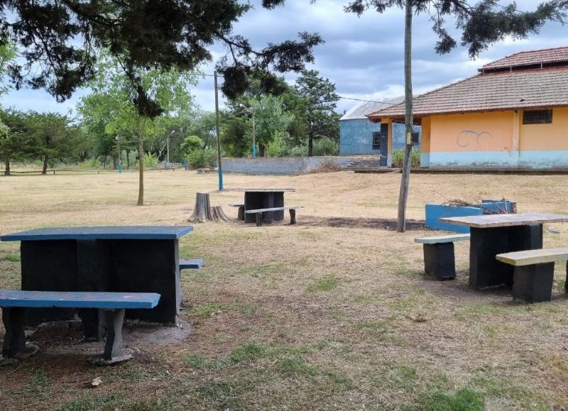 El Municipio continúa con el reacondicionamiento del Club de Pescadores