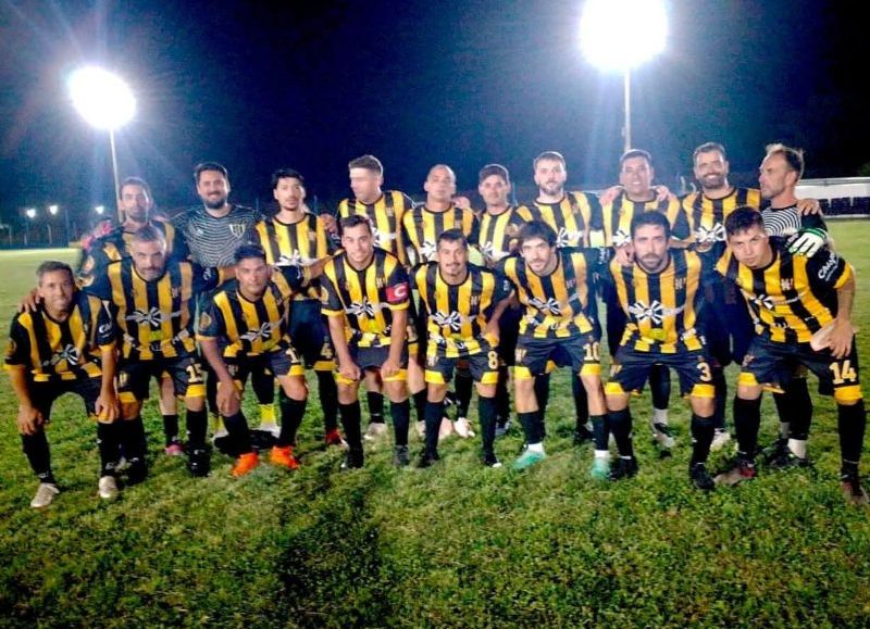 Fútbol Senior: comenzó el torneo relámpago