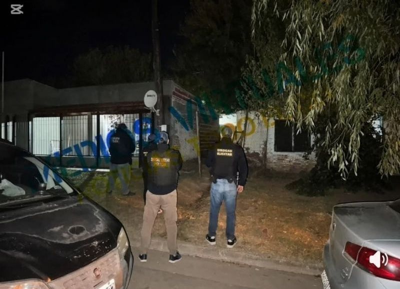 Operativo antidrogas en barrio La Loma: allanaron una casa y crece la expectativa por los resultados