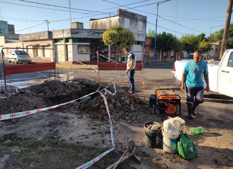 Repararon cañerías en distintos puntos y se restableció el servicio de agua
