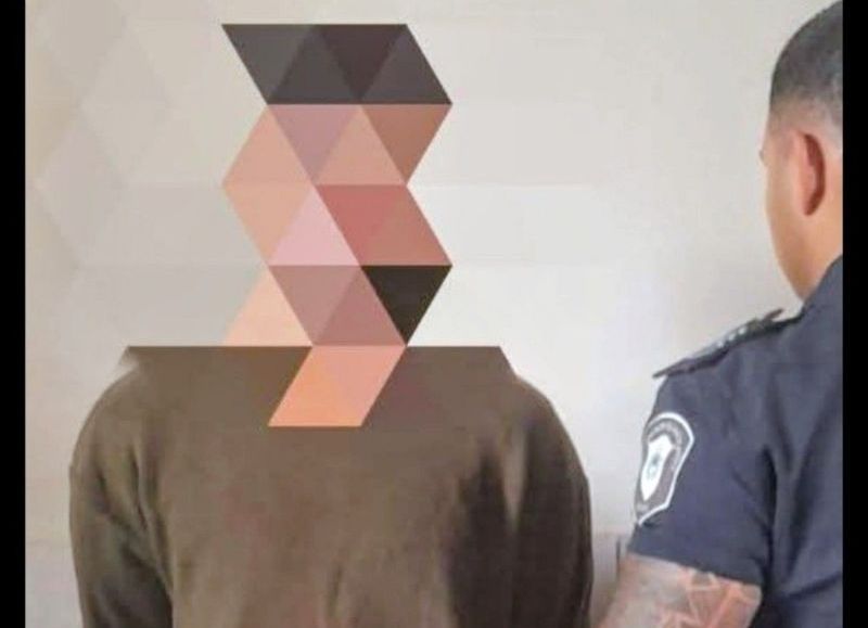 Amenazó a policías con un cuchillo y fue detenido en la vía pública