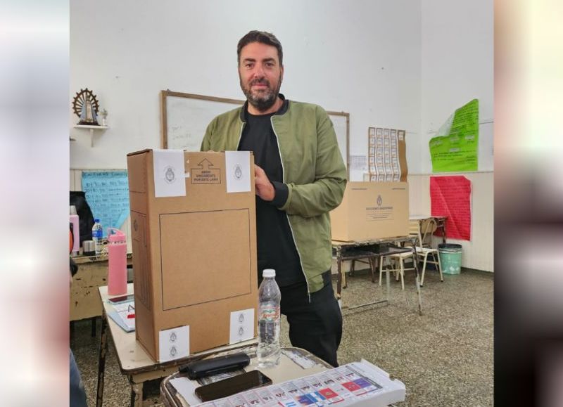 #Elecciones2025: Ramiro Baguear votó en la escuela San José y llamó a participar de las elecciones