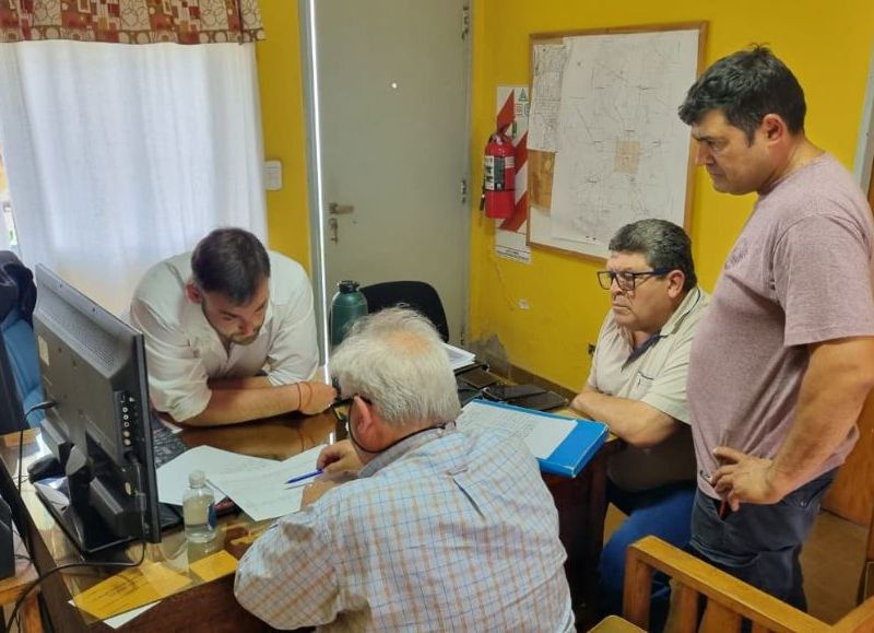 Bouvier llevó la agenda abierta a Carabelas y Rafael Obligado