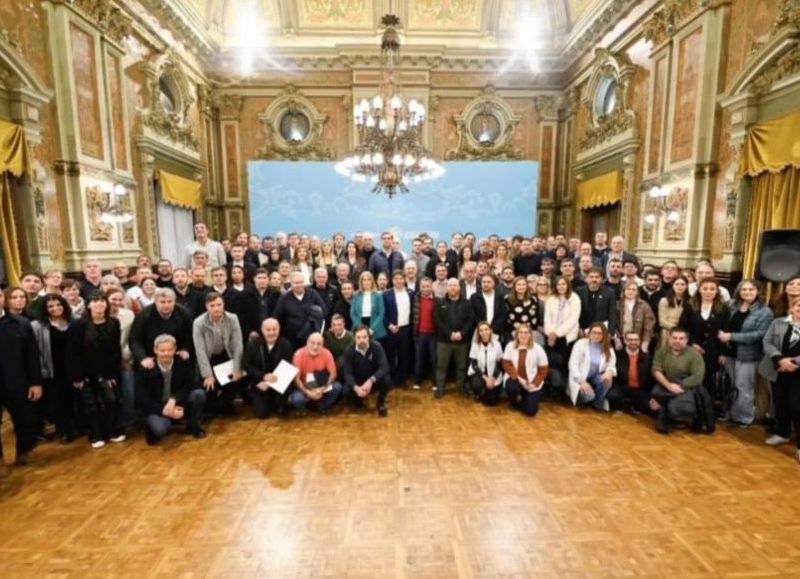 El foro de intendentes radicales reclamó respuestas urgentes por la crisis en la salud pública bonaerense